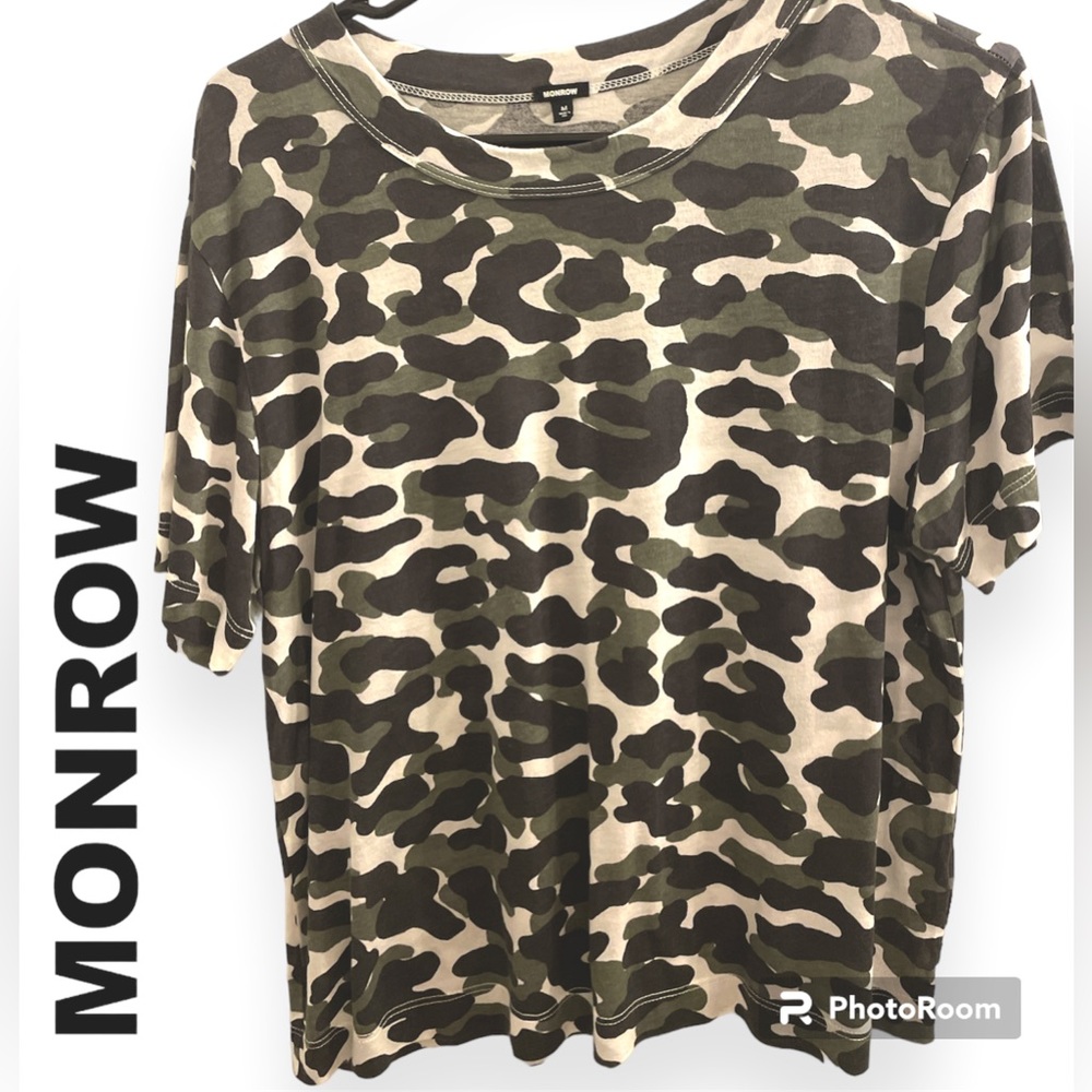Monrow - Green Animal Camo Boxy Short Sleeved Tee - Size: Medium